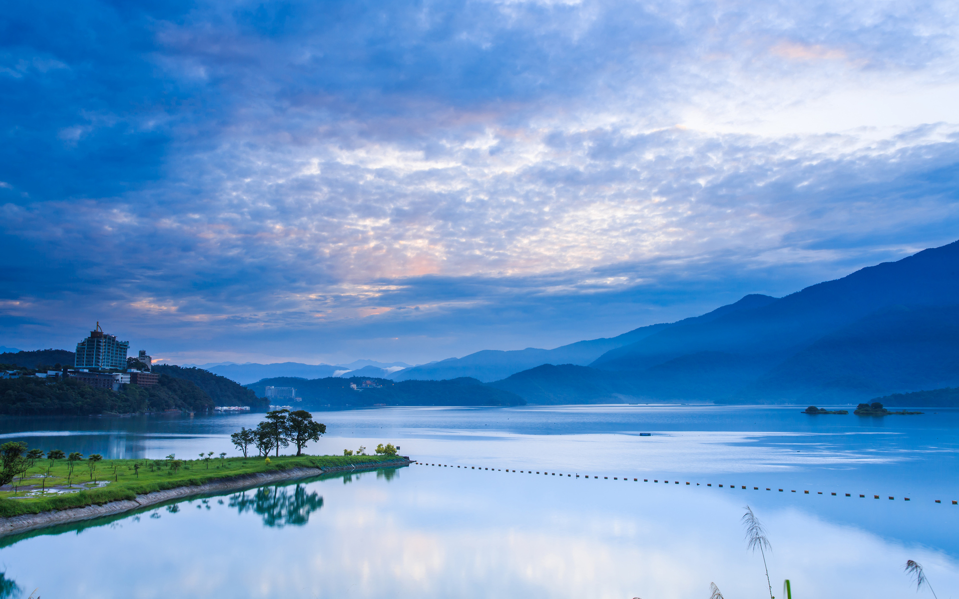 市生態(tài)環(huán)境局召開全國(guó)人大常委會(huì)水污染防治法執(zhí)法檢查迎檢工作會(huì)